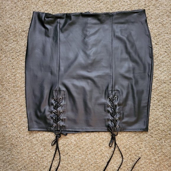 LILIAN Dresses & Skirts - Goth Faux Leather Skirt